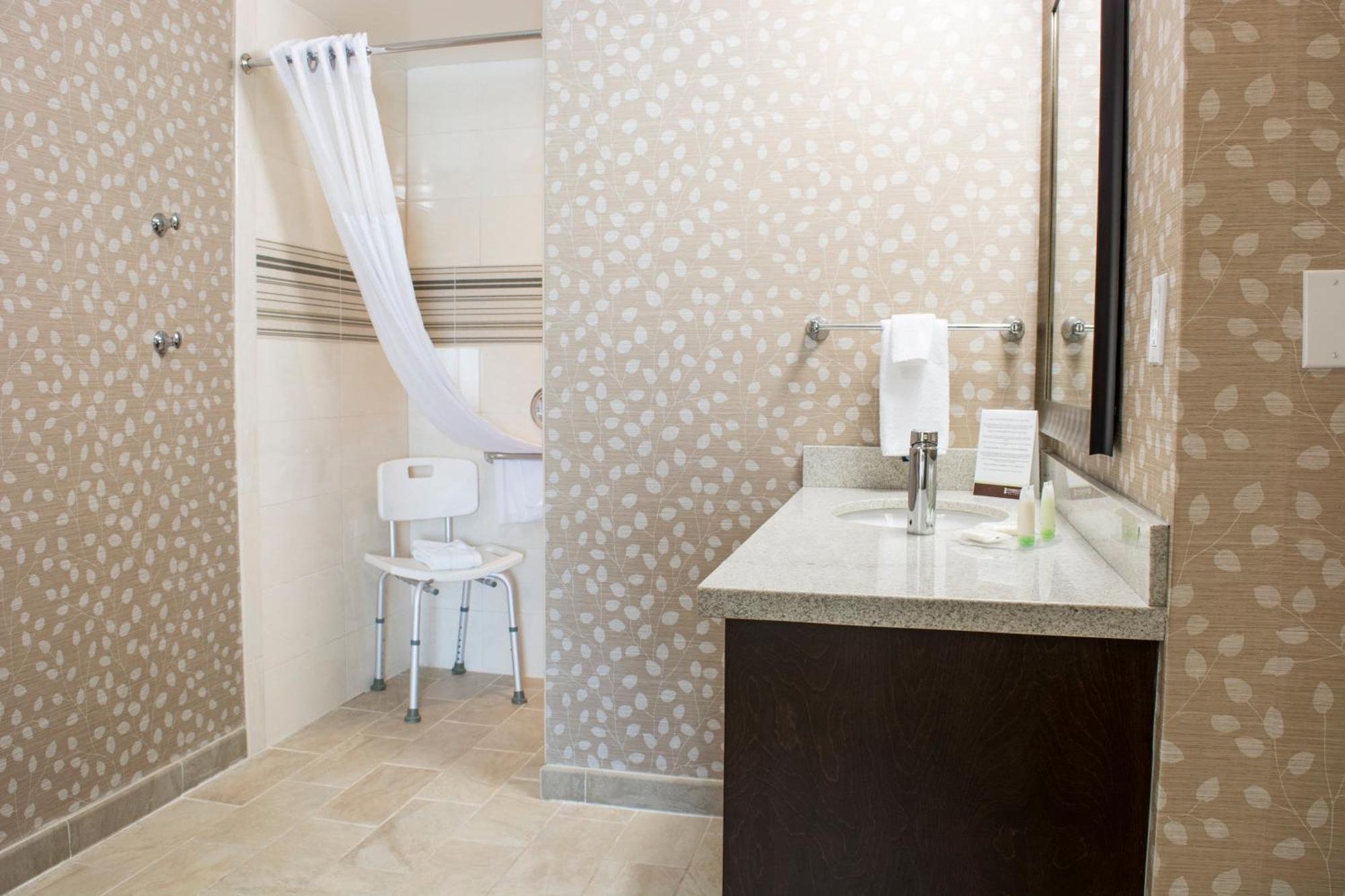 Staybridge Suites Chihuahua By Ihg Exterior foto
