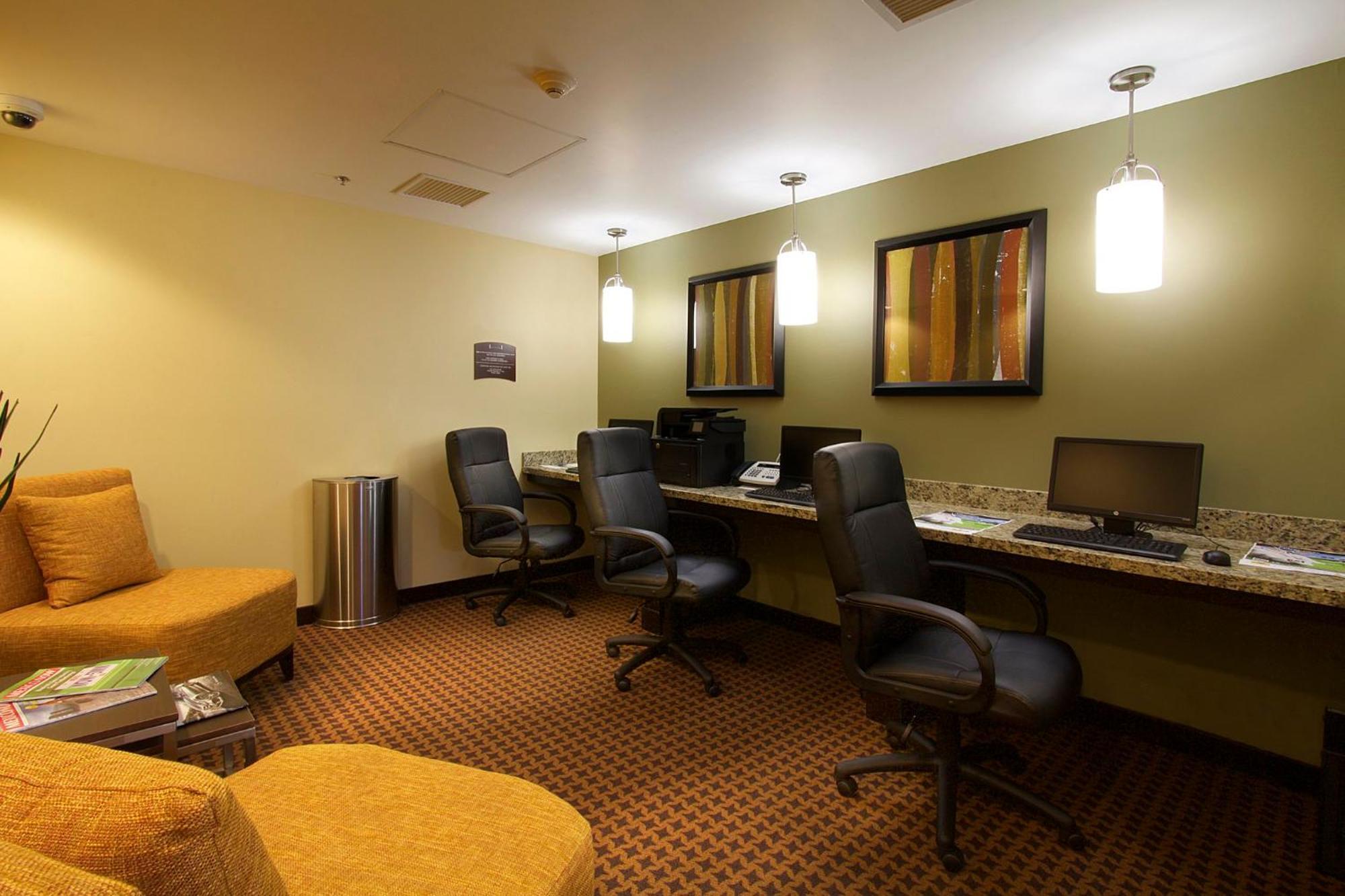Staybridge Suites Chihuahua By Ihg Exterior foto