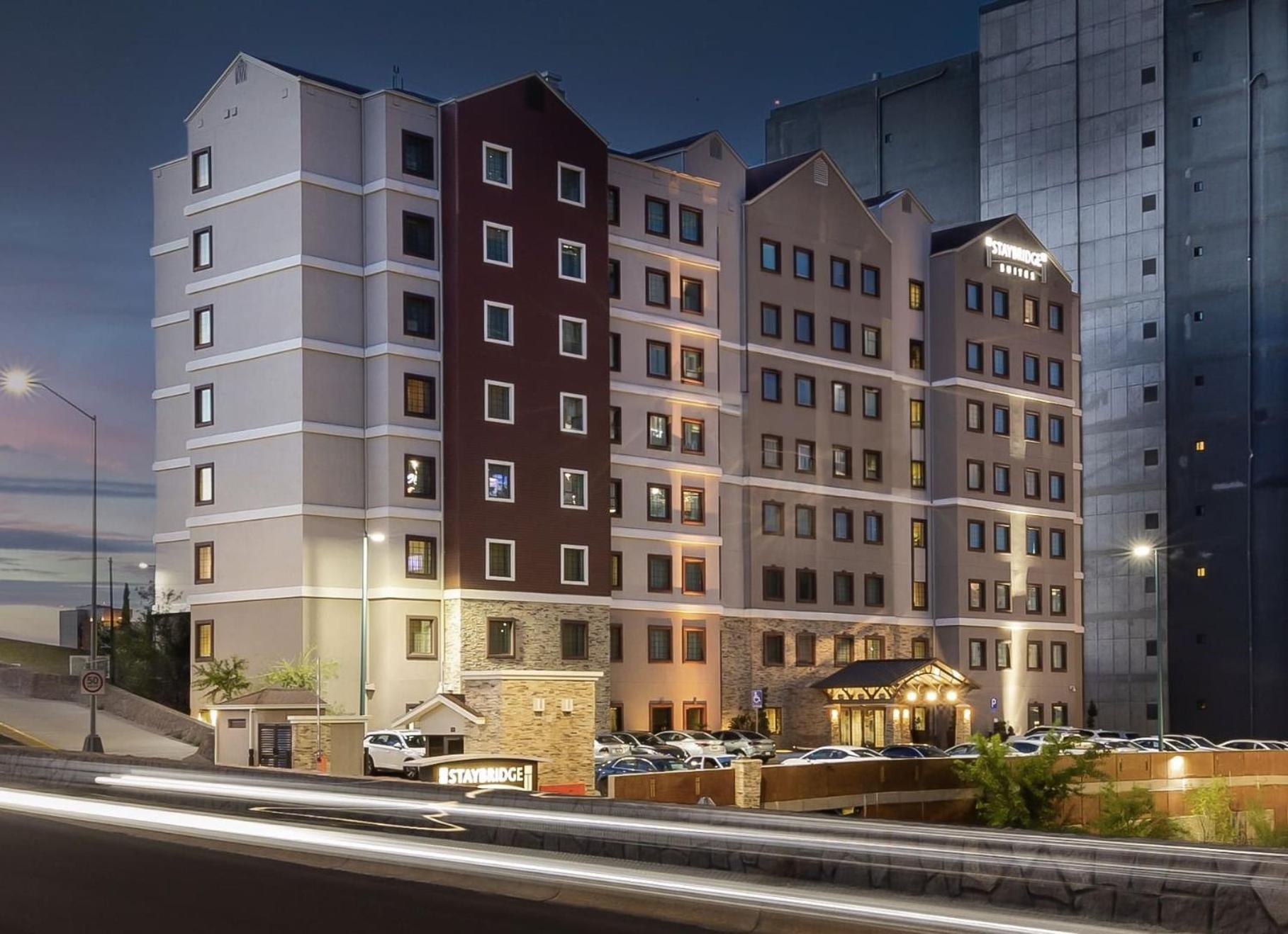 Staybridge Suites Chihuahua By Ihg Exterior foto