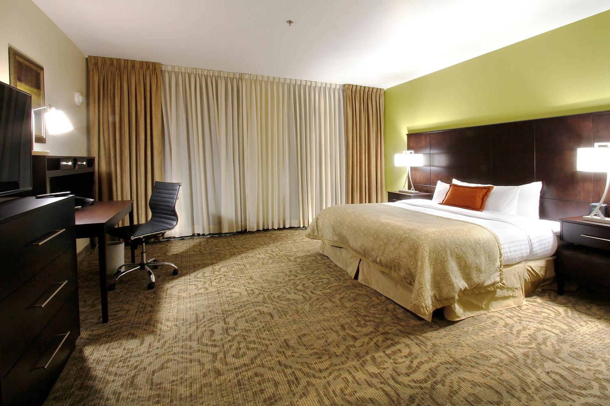 Staybridge Suites Chihuahua By Ihg Exterior foto