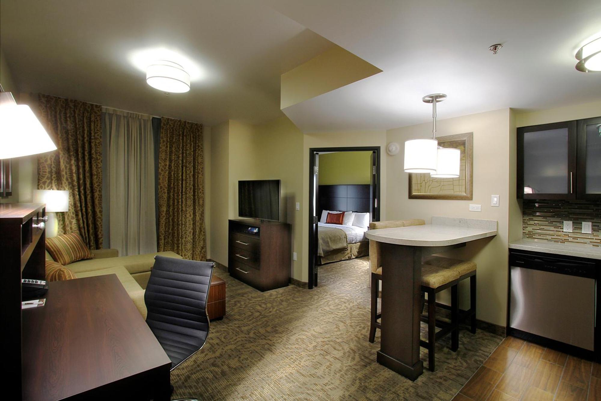 Staybridge Suites Chihuahua By Ihg Exterior foto